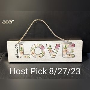 HP NWT Hawthorne Home “Choose Love” Wood Hanging Wall Decor